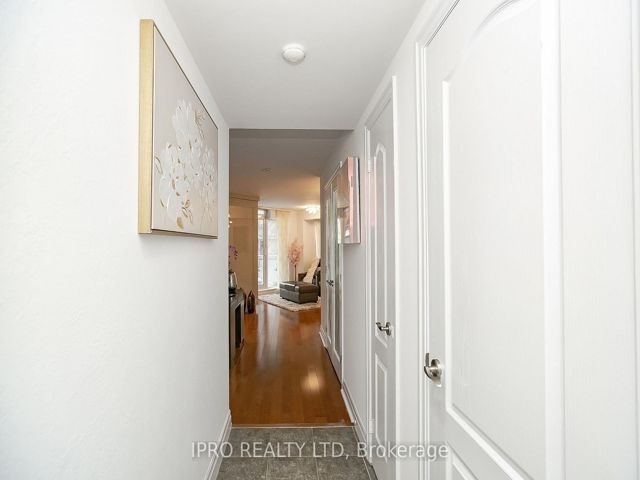 217 - 2119 Lake Shore Blvd W