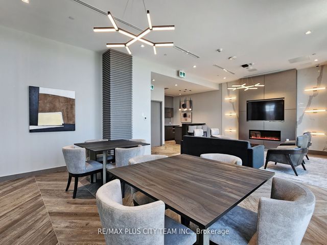 408 - 50 Thomas Riley Rd