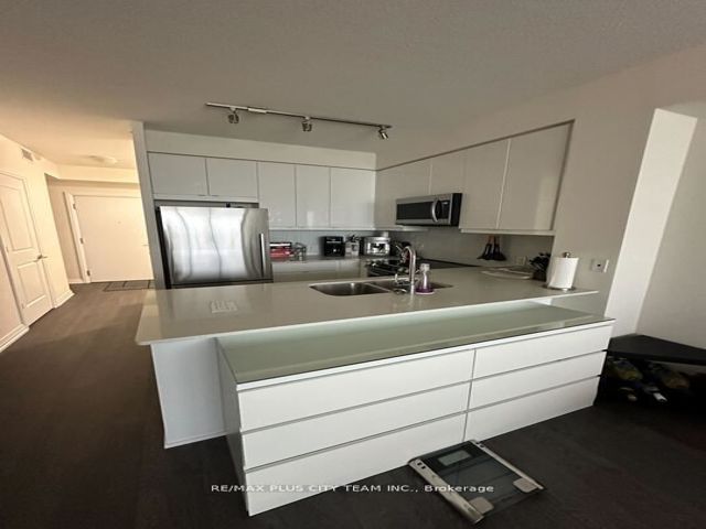 408 - 50 Thomas Riley Rd