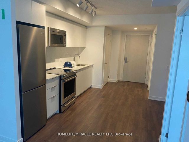 905 - 30 Samuel Wood Way