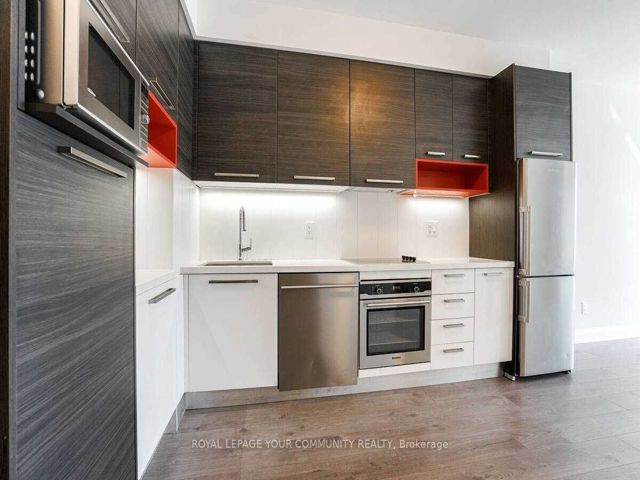 1002 - 36 Park Lawn Rd