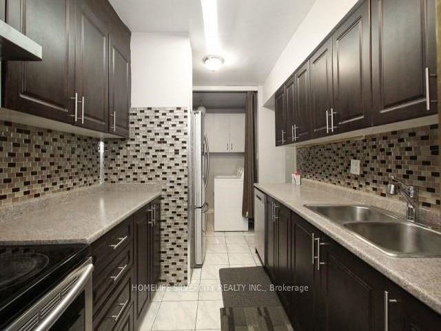 711 - 340 Dixon Rd