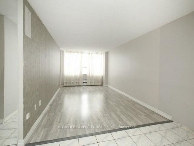 711 - 340 Dixon Rd