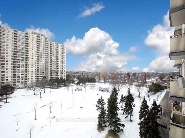 711 - 340 Dixon Rd