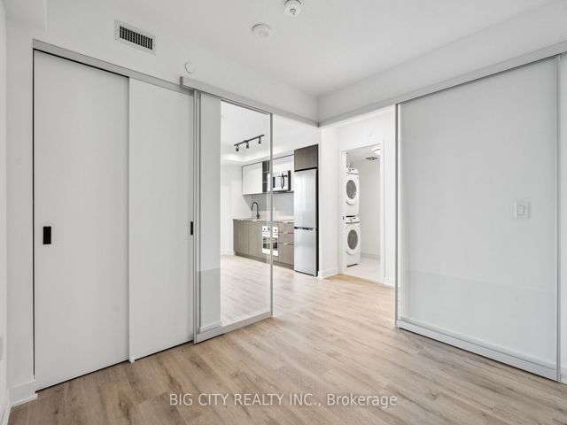 407 - 36 Zorra St