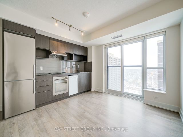 2703 - 7 Mabelle Ave