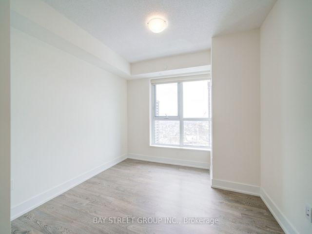 2703 - 7 Mabelle Ave