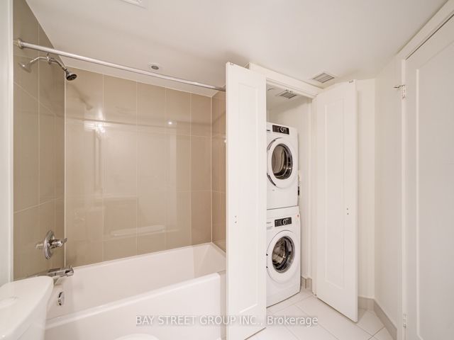 2703 - 7 Mabelle Ave