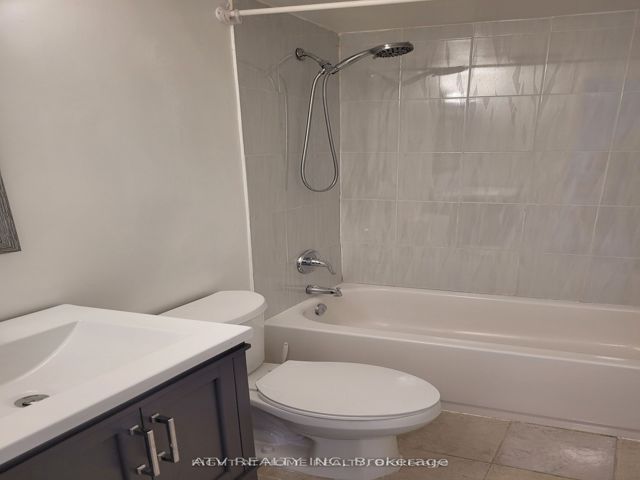 202 - 235 Grandravine Dr