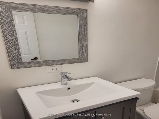 202 - 235 Grandravine Dr