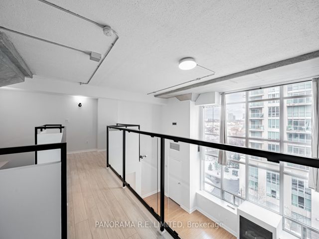405 - 300 Manitoba St