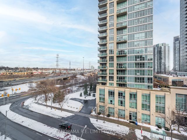405 - 300 Manitoba St