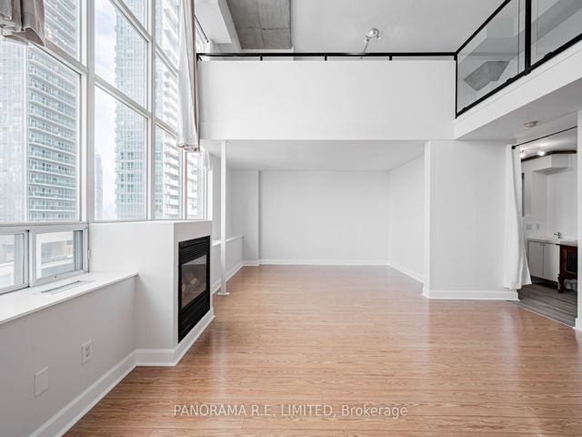 405 - 300 Manitoba St