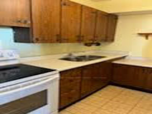 2705 - 330 Dixon Rd N