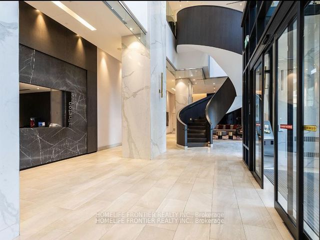 1230 - 5 Mabelle Ave