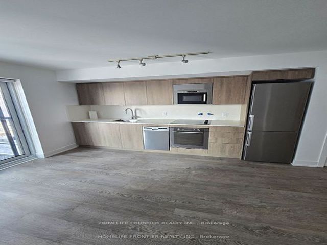 1230 - 5 Mabelle Ave