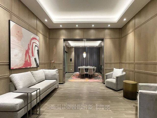 1230 - 5 Mabelle Ave