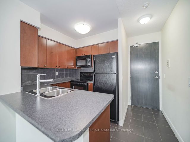 709 - 235 Sherway Gardens Rd