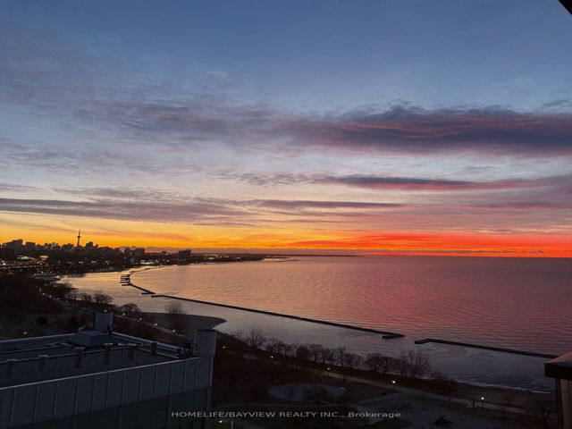 2903 - 1926 Lakeshore Blvd W