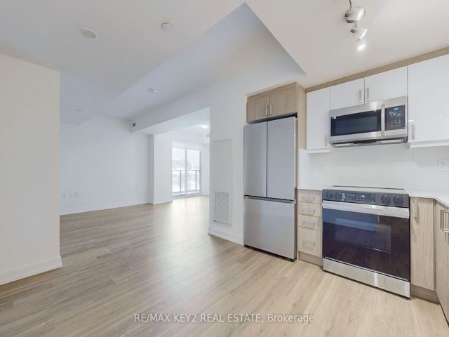 225 - 556 Marlee Ave