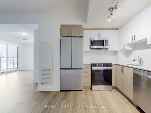 225 - 556 Marlee Ave