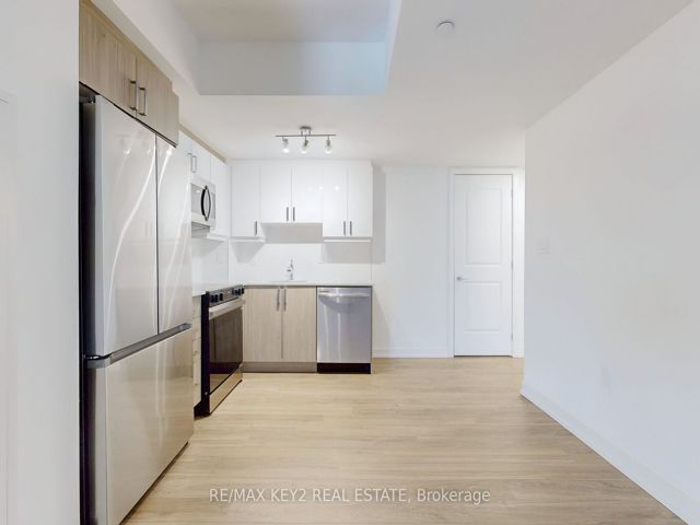 225 - 556 Marlee Ave