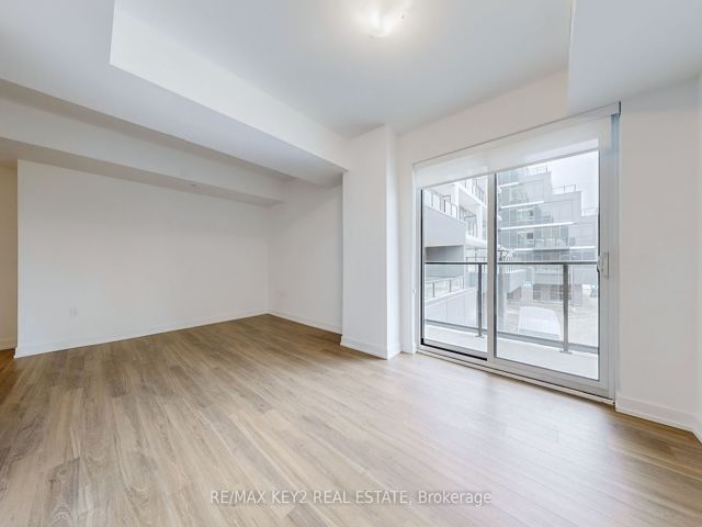 225 - 556 Marlee Ave