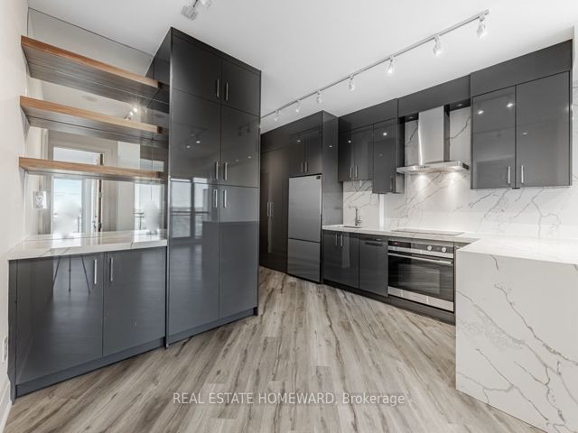 2734 - 165 Legion Rd N
