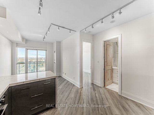 2734 - 165 Legion Rd N