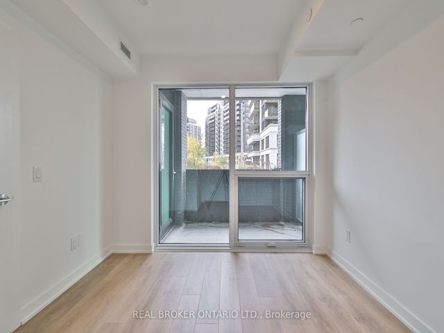208 - 1100 Sheppard Ave W