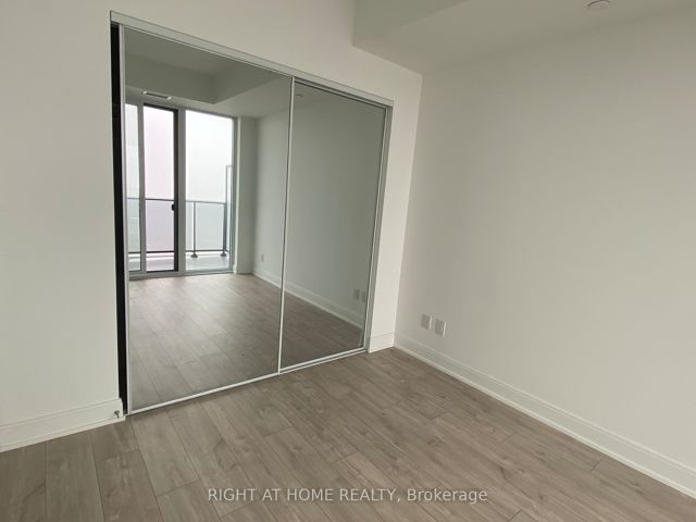 1701 - 70 Annie Craig Dr