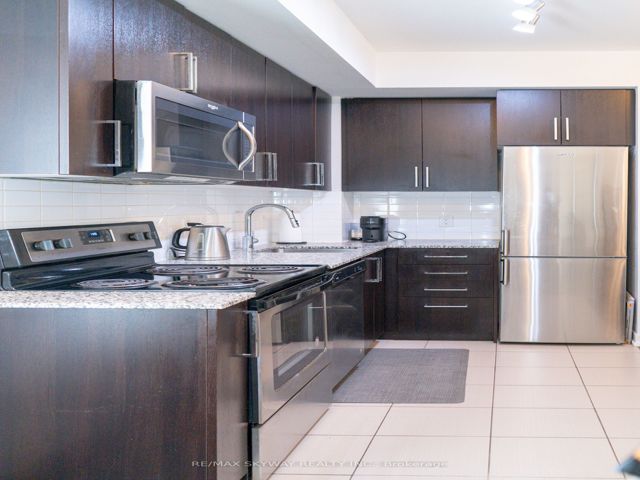 912 - 840 Queens Plate Dr