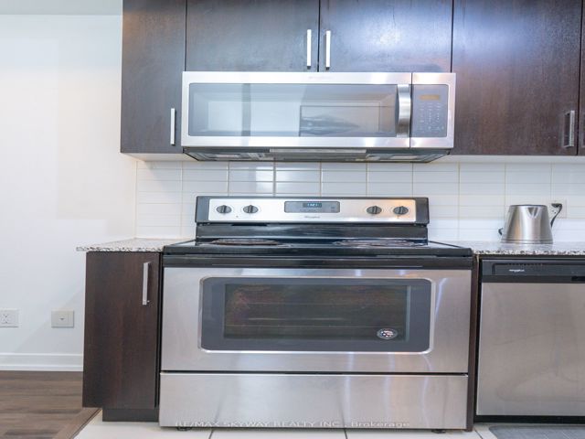 912 - 840 Queens Plate Dr