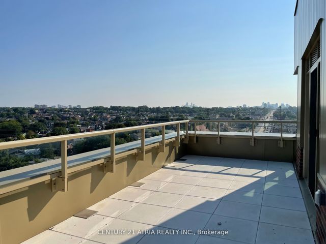1012 - 1787 St Clair Ave W