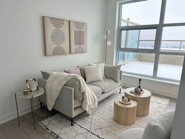 1012 - 1787 St Clair Ave W