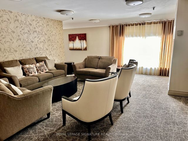 507 - 260 Scarlett Rd
