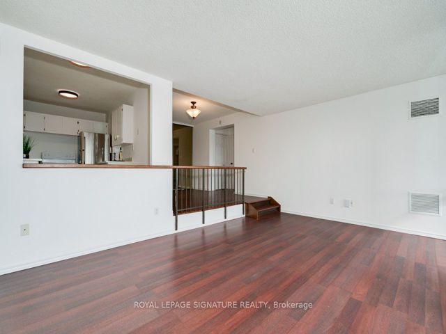 507 - 260 Scarlett Rd