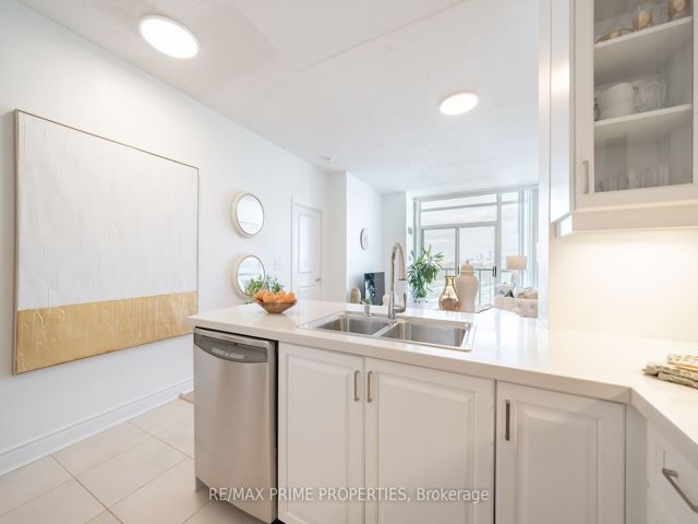 1407 - 1900 Lake Shore Blvd W