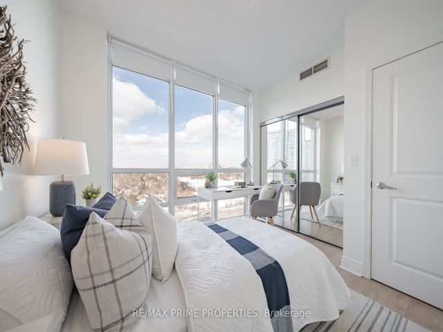 1407 - 1900 Lake Shore Blvd W