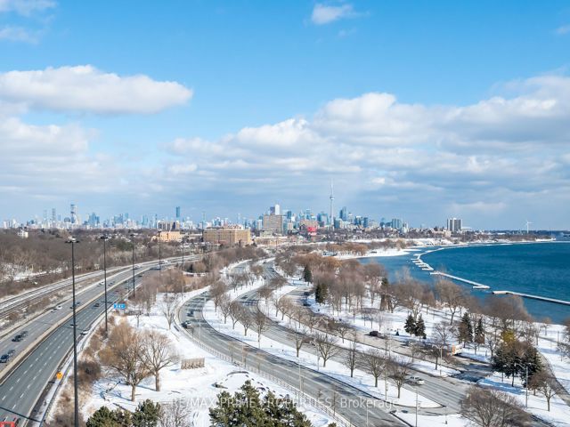 1407 - 1900 Lake Shore Blvd W
