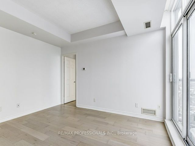 1701 - 70 High Park Ave