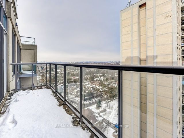 1701 - 70 High Park Ave
