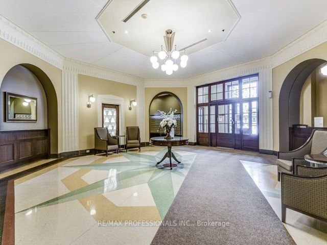 1701 - 70 High Park Ave