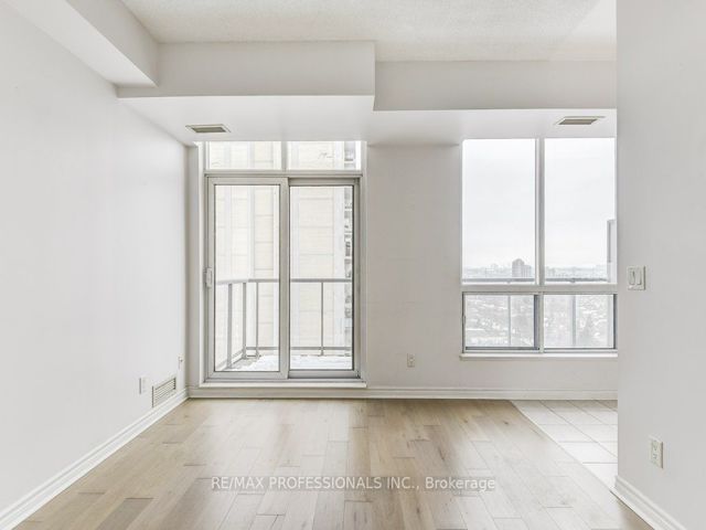 1701 - 70 High Park Ave