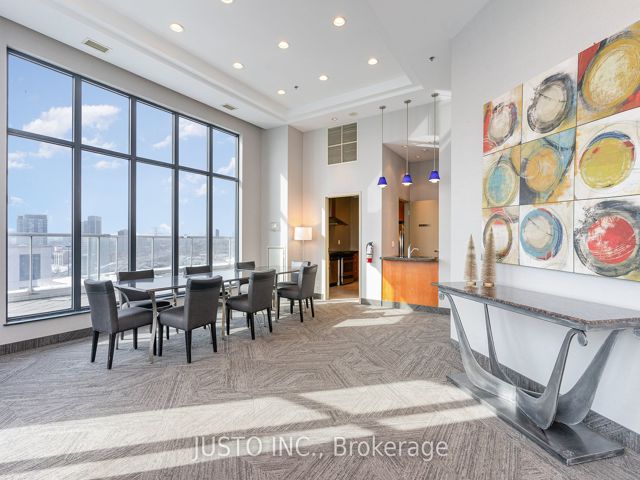 1614 - 2083 Lake Shore Blvd W