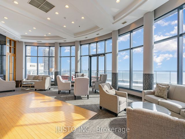 1614 - 2083 Lake Shore Blvd W