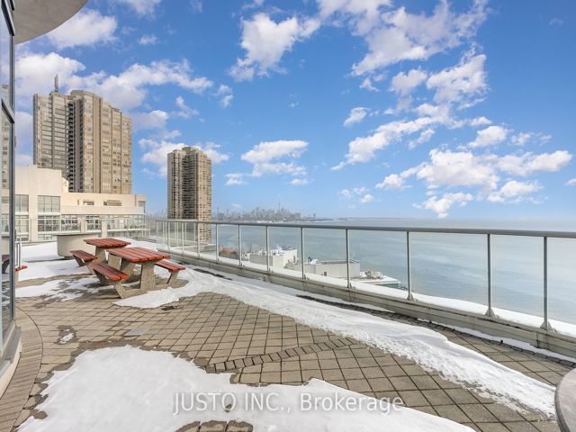1614 - 2083 Lake Shore Blvd W