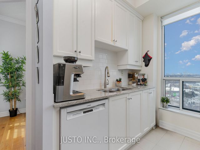 1614 - 2083 Lake Shore Blvd W