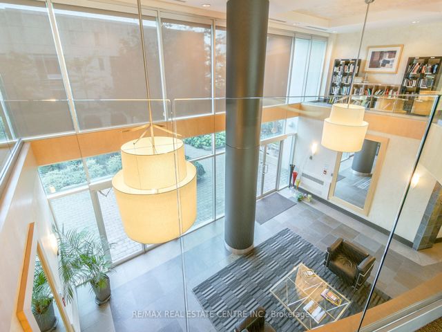 911 - 5 Marine Parade Dr