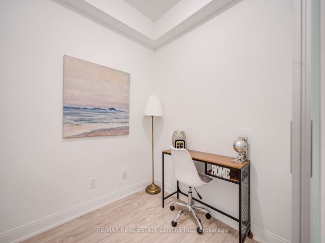 703 - 70 Annie Craig Dr